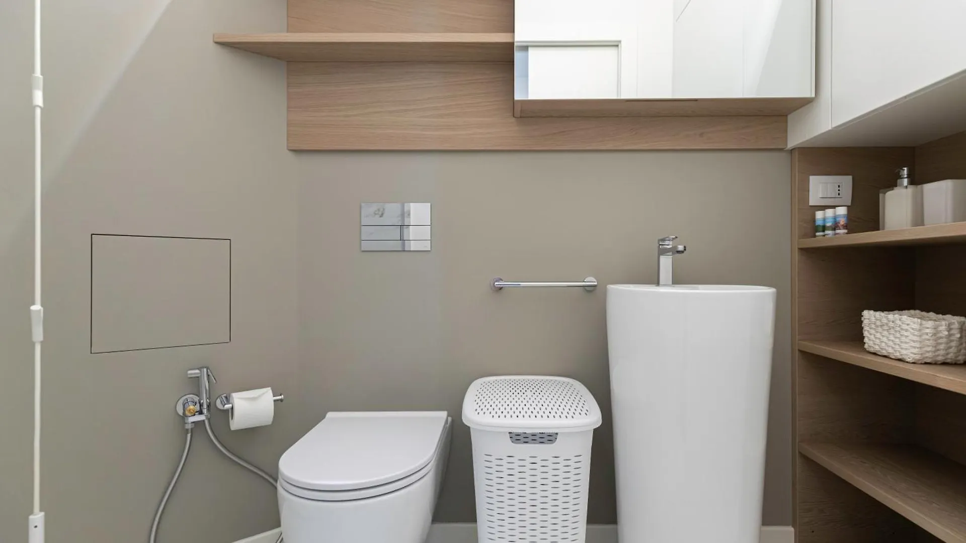 Italianway - Transiti 20 Apartment Milan
